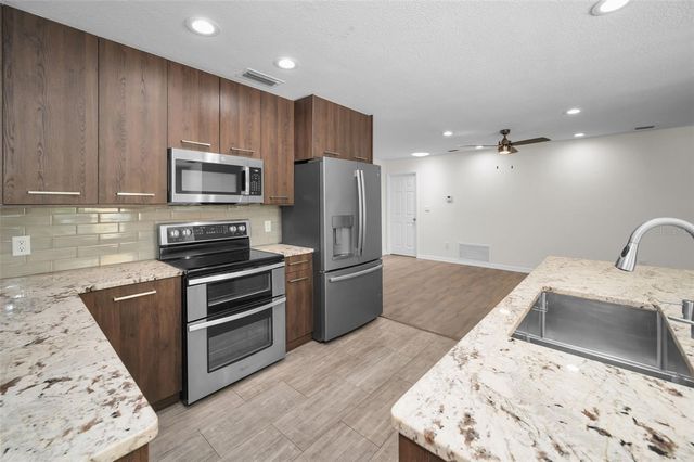 13125 CIMARRON CIRCLE N, Largo, FL 33774
