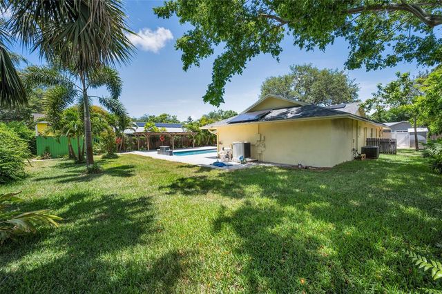 13125 CIMARRON CIRCLE N, Largo, FL 33774