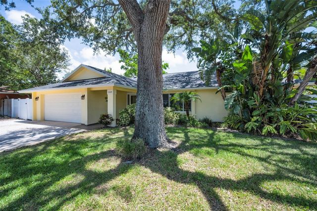 13125 CIMARRON CIRCLE N, Largo, FL 33774