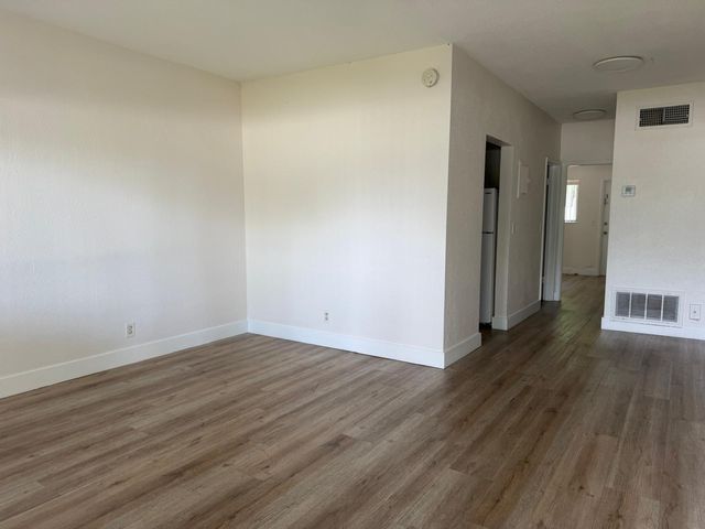 344 SE 11th Avenue 8, Pompano Beach, FL 33060