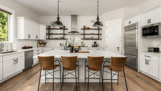 6424 Caddie Ct, Auburn, CA 95602