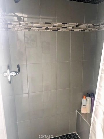 214 Walnut Avenue, Huntington Beach, CA 92648