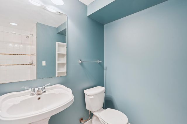 2176 6th Street E, Saint Paul, MN 55119