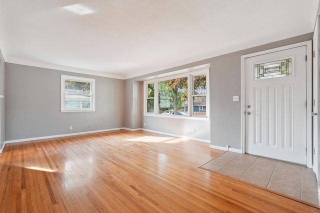 2176 6th Street E, Saint Paul, MN 55119