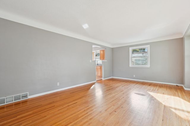 2176 6th Street E, Saint Paul, MN 55119
