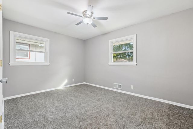 2176 6th Street E, Saint Paul, MN 55119