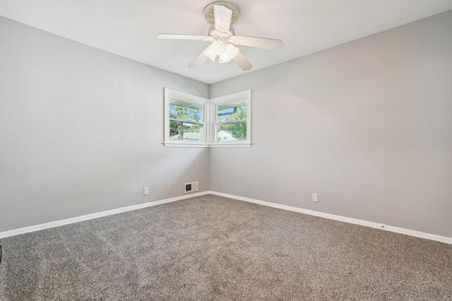 2176 6th Street E, Saint Paul, MN 55119