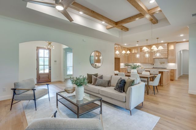 173 Oak Grove Way, Springtown, TX 76082