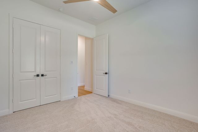 173 Oak Grove Way, Springtown, TX 76082