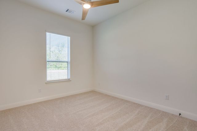 173 Oak Grove Way, Springtown, TX 76082