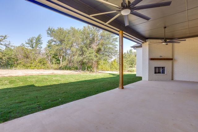 173 Oak Grove Way, Springtown, TX 76082