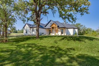 173 Oak Grove Way, Springtown, TX 76082
