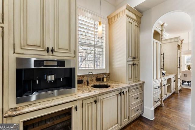 2250 Blackheath Trace, Alpharetta, GA 30005