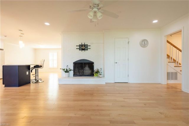 236 Robanna DR, Seaford, VA 23696