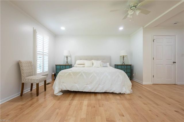 236 Robanna DR, Seaford, VA 23696