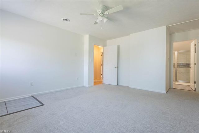 236 Robanna DR, Seaford, VA 23696