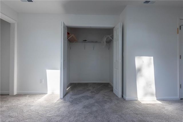 236 Robanna DR, Seaford, VA 23696