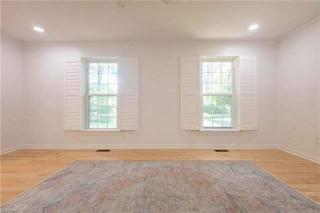 236 Robanna DR, Seaford, VA 23696