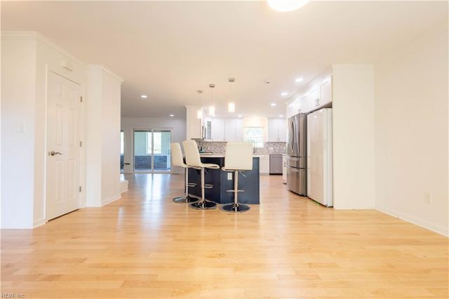 236 Robanna DR, Seaford, VA 23696