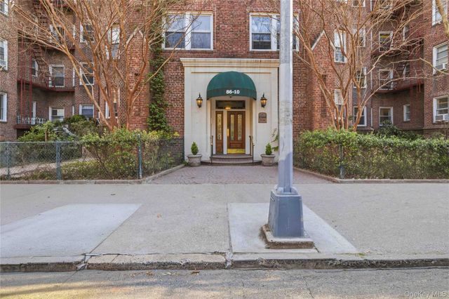 86-10 34th Avenue 522, Jackson Heights, NY 11372