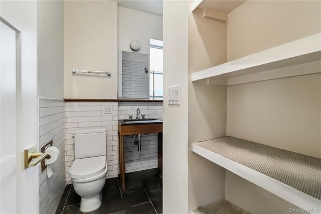 86-10 34th Avenue 522, Jackson Heights, NY 11372