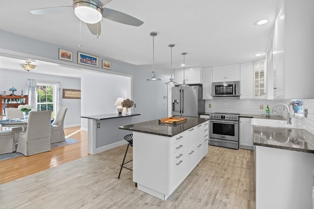 5 Nottingham Way, Freetown, MA 02702