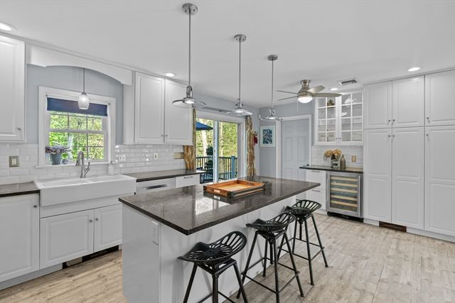 5 Nottingham Way, Freetown, MA 02702