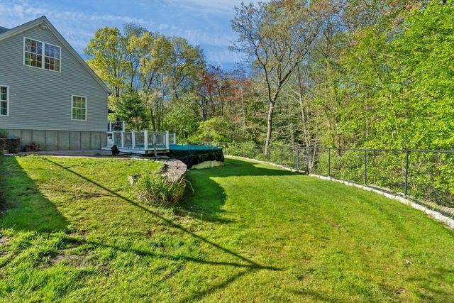 5 Nottingham Way, Freetown, MA 02702