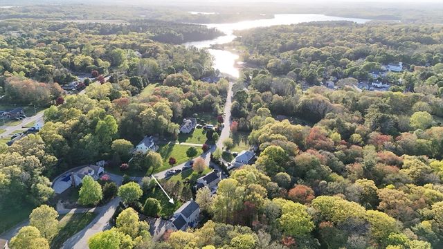 5 Nottingham Way, Freetown, MA 02702