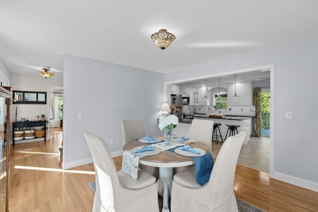 5 Nottingham Way, Freetown, MA 02702