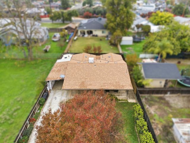 469 Pomgranate Street, Woodlake, CA 93286