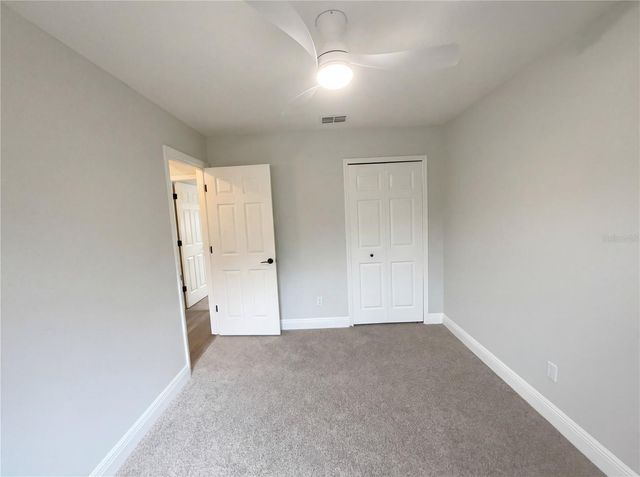 4864 LAKE SHORE DRIVE, St Cloud, FL 34772