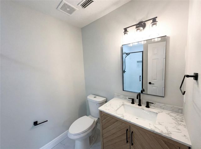 4864 LAKE SHORE DRIVE, St Cloud, FL 34772