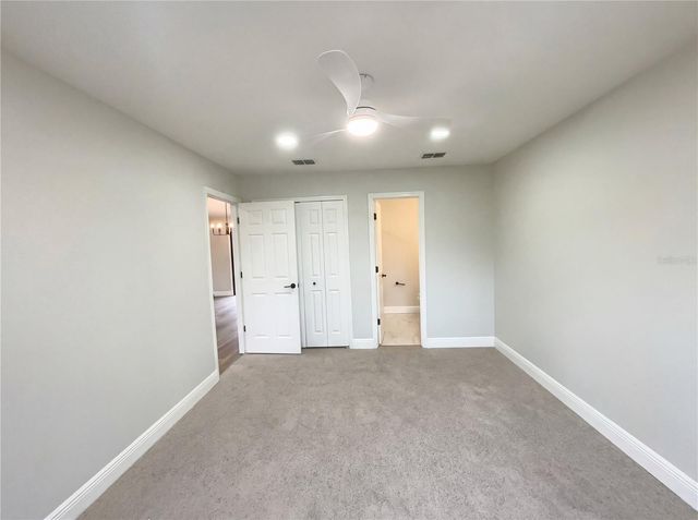 4864 LAKE SHORE DRIVE, St Cloud, FL 34772