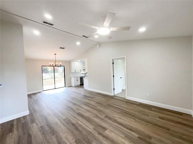 4864 LAKE SHORE DRIVE, St Cloud, FL 34772