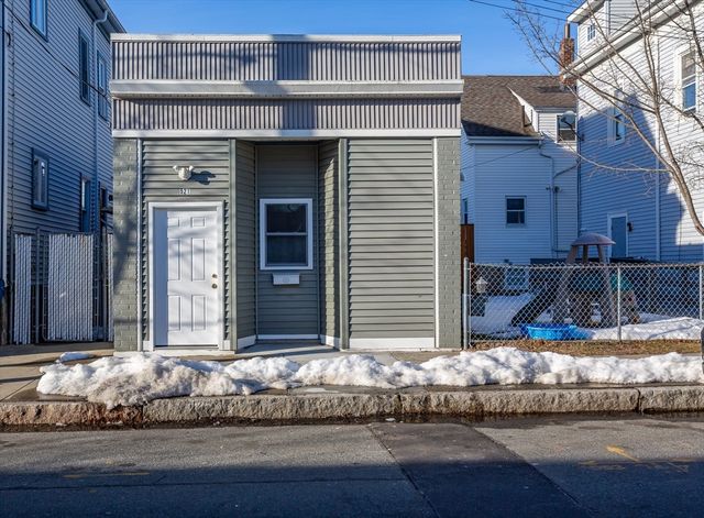 521 Kempton St, New Bedford, MA 02740
