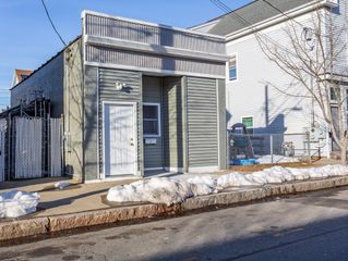 521 Kempton St, New Bedford, MA 02740