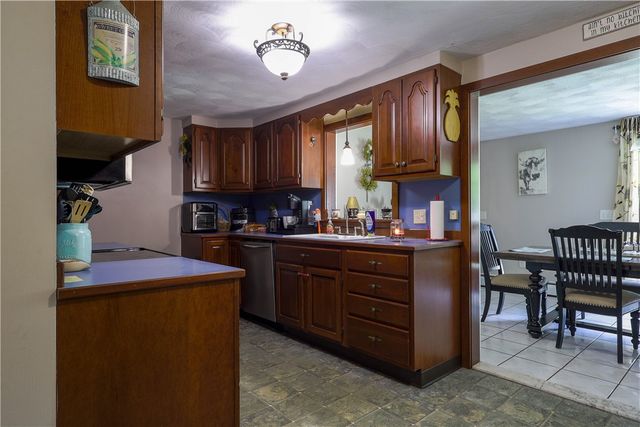 173 Vineyard Road, Warwick, RI 02889