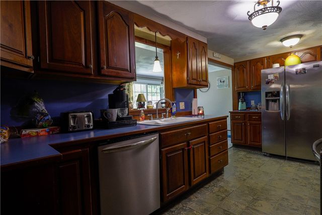 173 Vineyard Road, Warwick, RI 02889