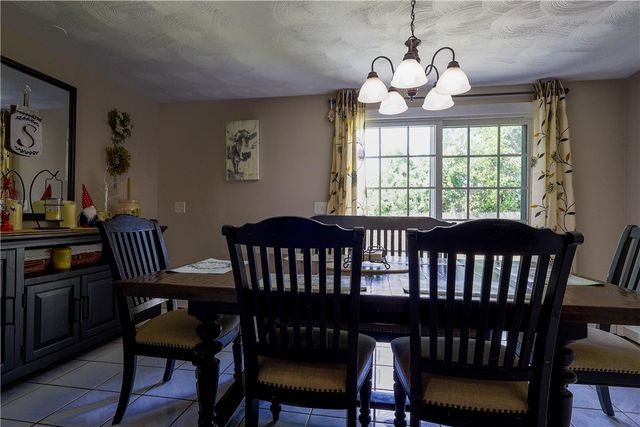 173 Vineyard Road, Warwick, RI 02889