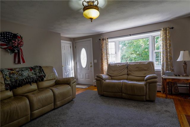 173 Vineyard Road, Warwick, RI 02889