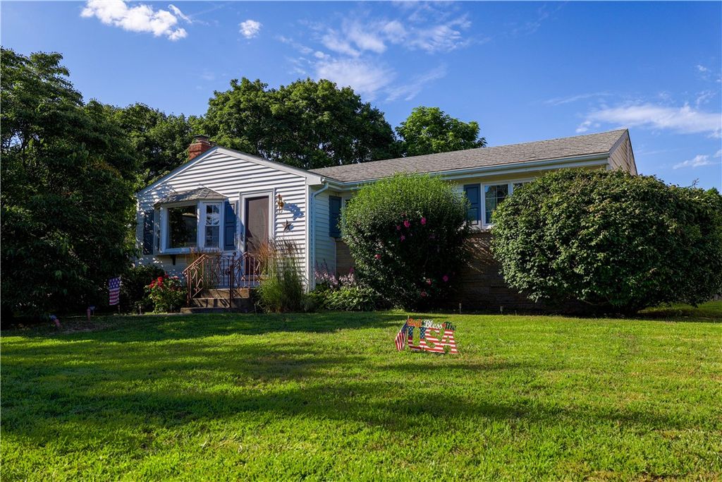 173 Vineyard Road, Warwick, RI 02889