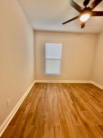 45 Hydrangea Boulevard, Freeport, FL 32439