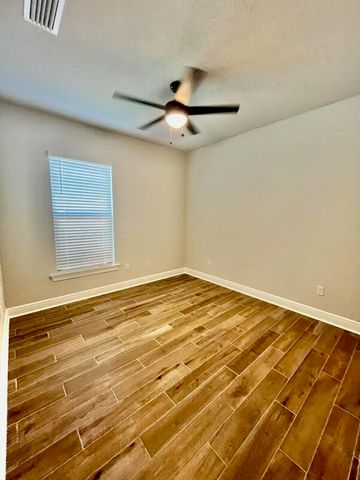 45 Hydrangea Boulevard, Freeport, FL 32439