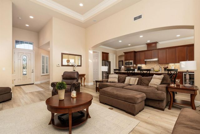 3652 Serena Avenue, Clovis, CA 93619