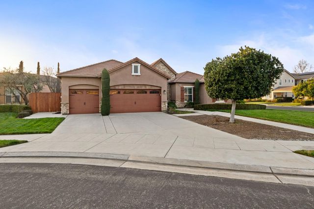 3652 Serena Avenue, Clovis, CA 93619
