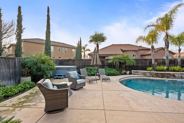 3652 Serena Avenue, Clovis, CA 93619