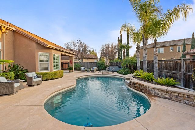 3652 Serena Avenue, Clovis, CA 93619