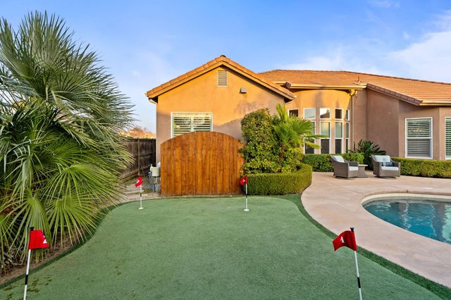 3652 Serena Avenue, Clovis, CA 93619