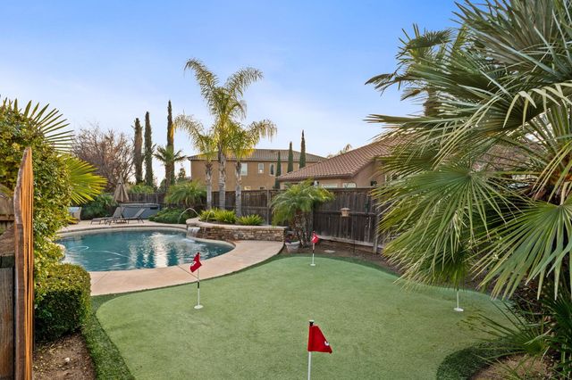 3652 Serena Avenue, Clovis, CA 93619